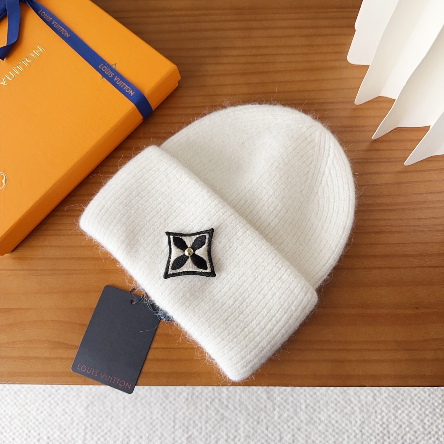 Beanie in White